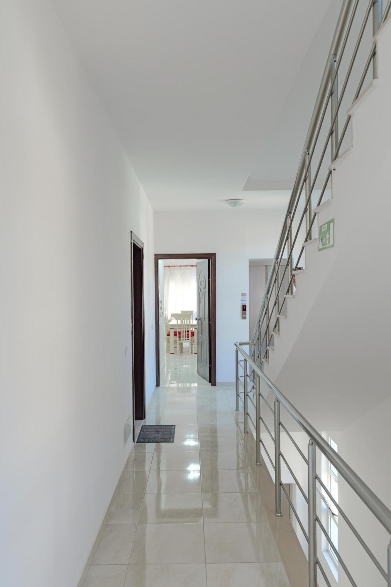 Valentina Apartment 1 Sarandë Esterno foto